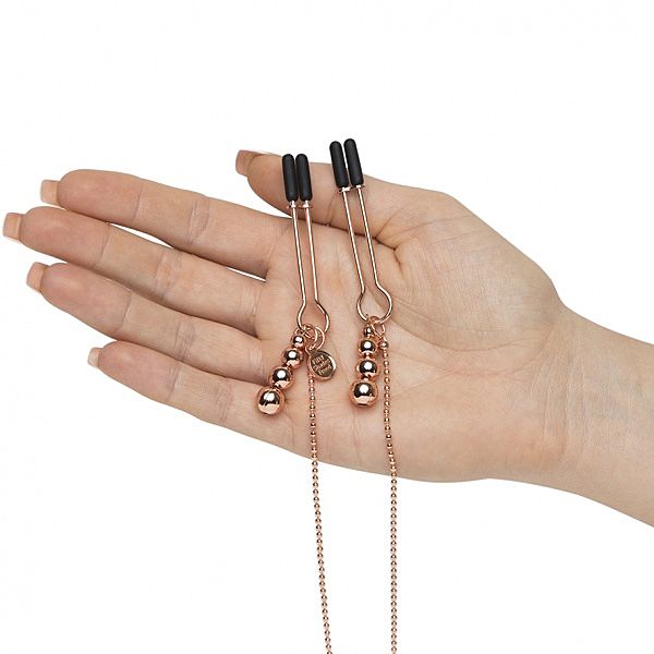 Fifty Shades Freed - Nnni- ja klitorisnipistimet