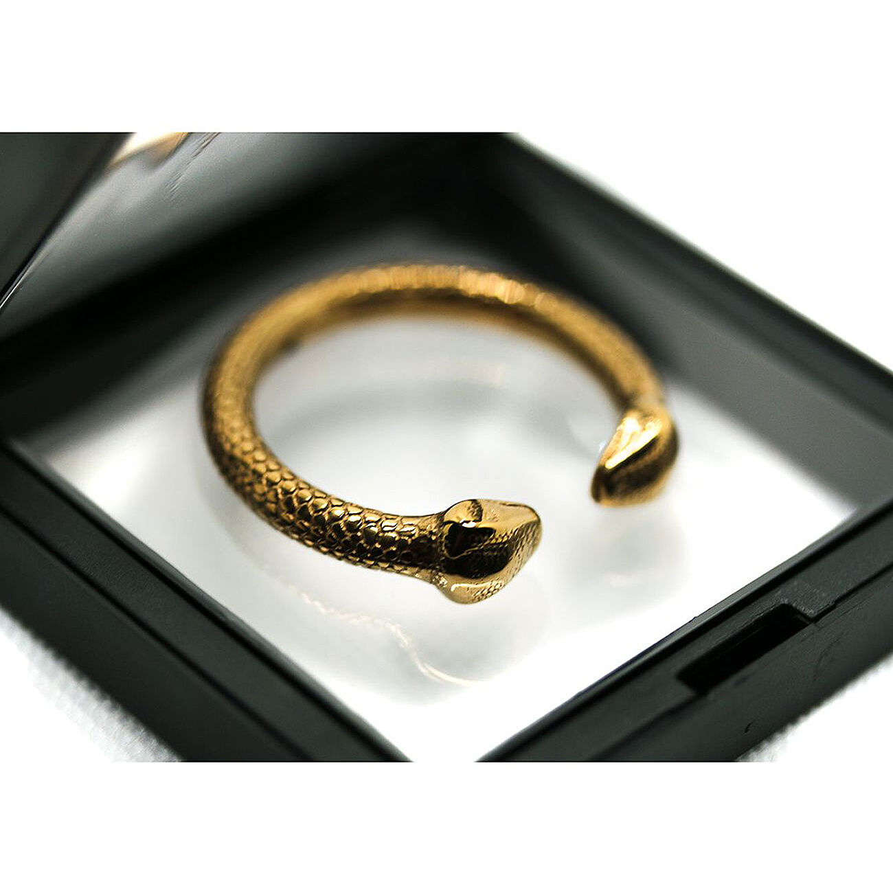 Kiotos - Metallinen terskarengas, kulta