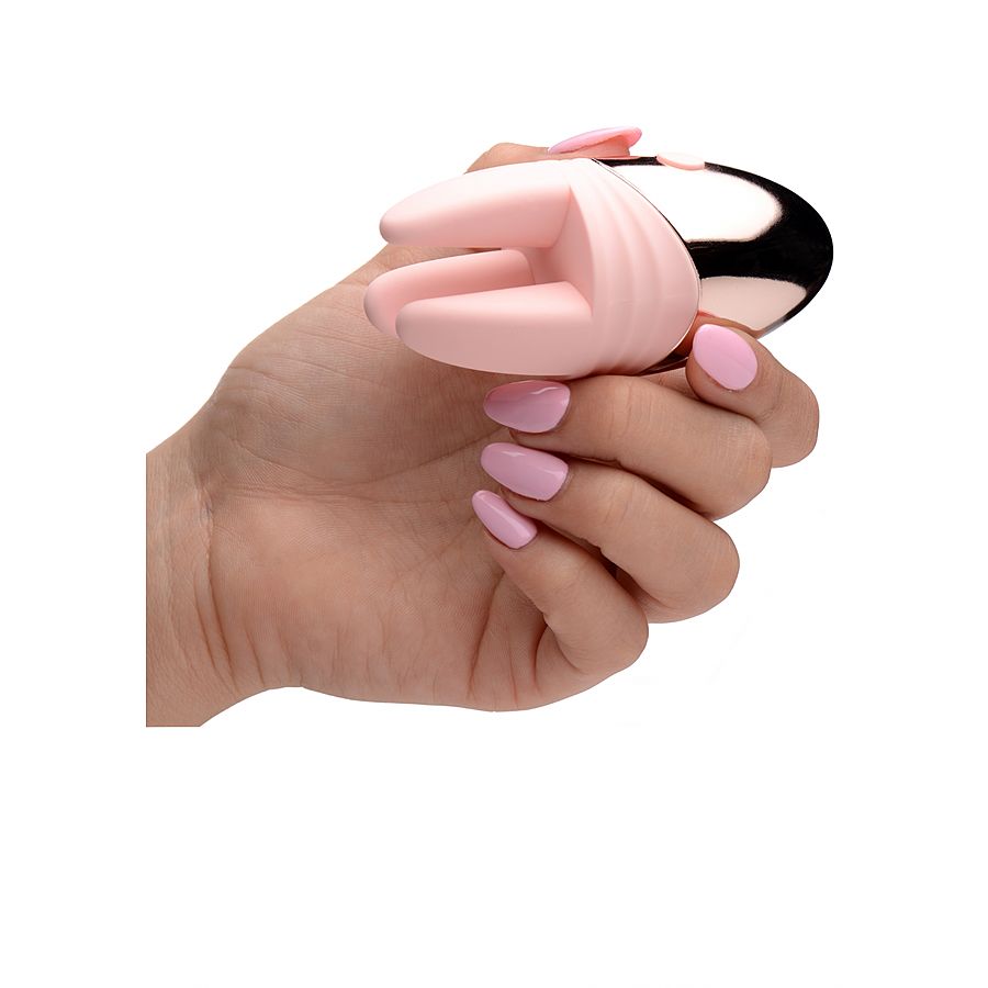 Vibrassage - Caress vibrating clit teaser