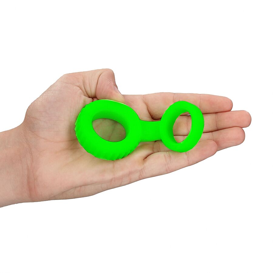 Ouch - Pime�ss� hohtava penis-kivesrengas