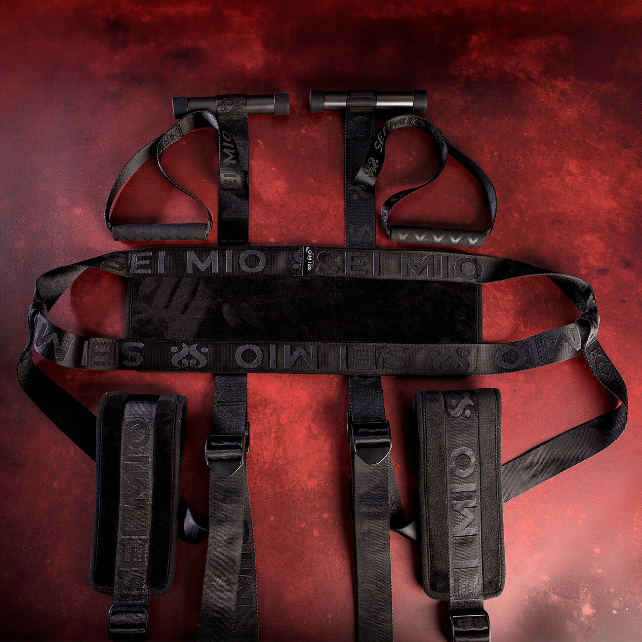 SEI MIO Behind Closed Doors - Seksikeinu