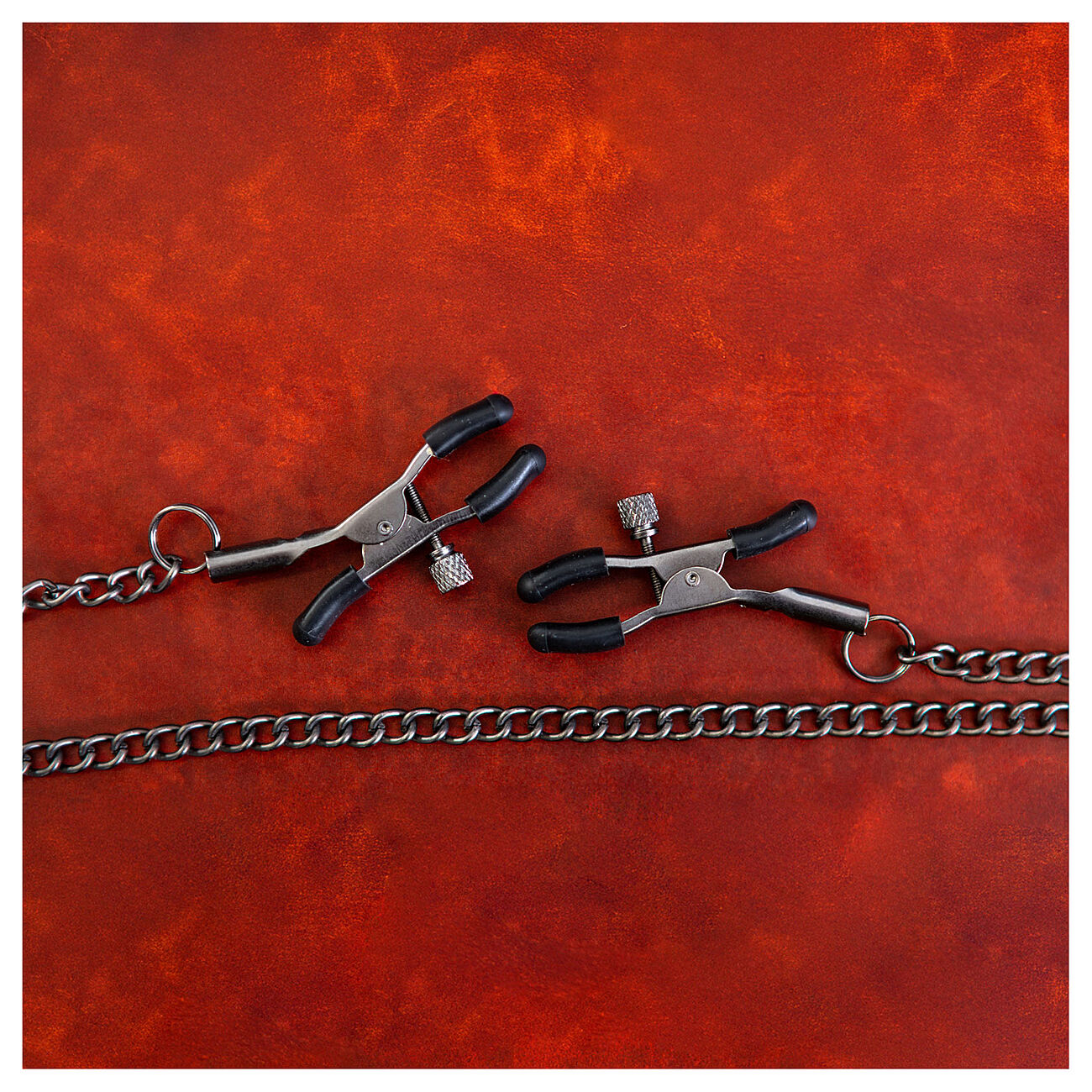 SEI MIO Nip and Tug - S��dett�v�t n�nninipistimet ketjulla