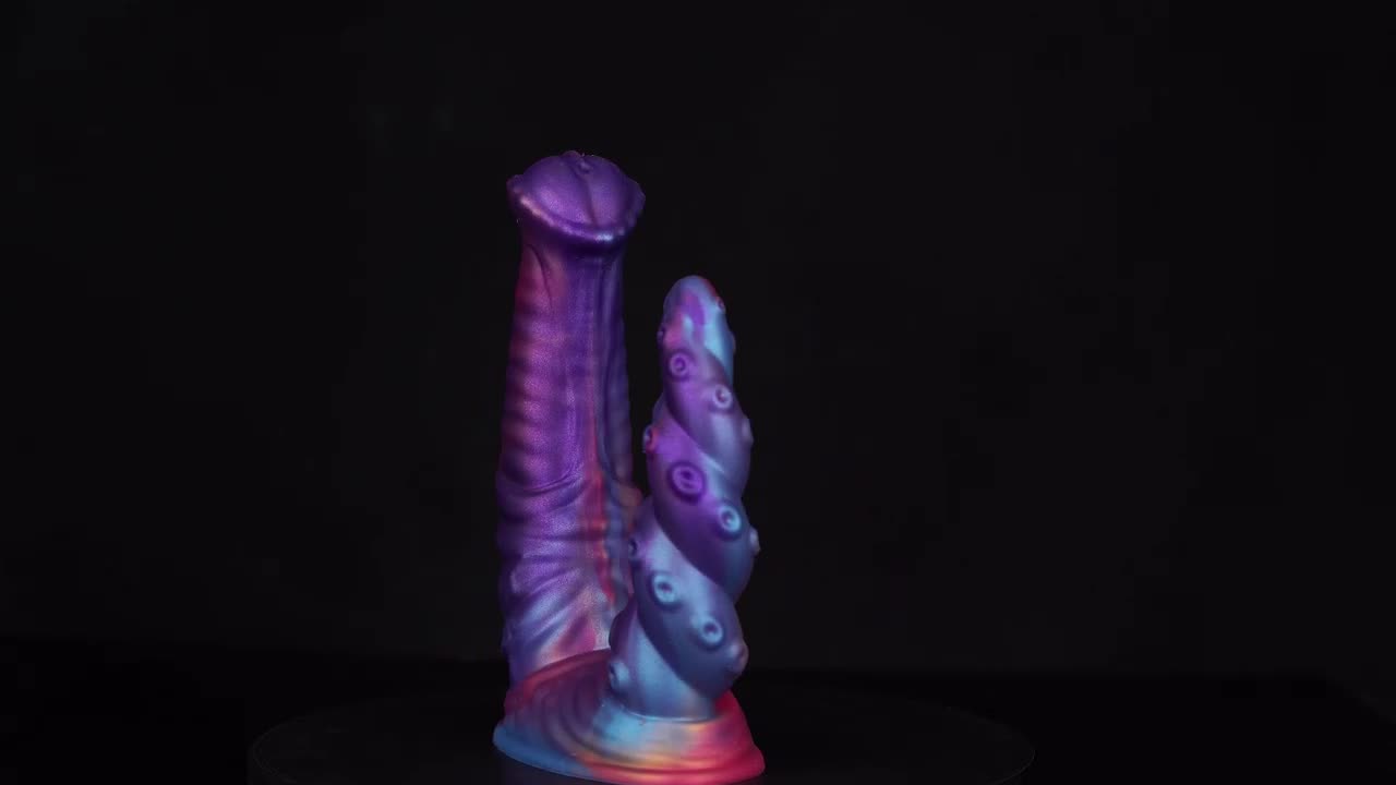 Tuotteen Alien Toys Karkadann - Fantasiadildo + anaalitappi esittelyvideo 1