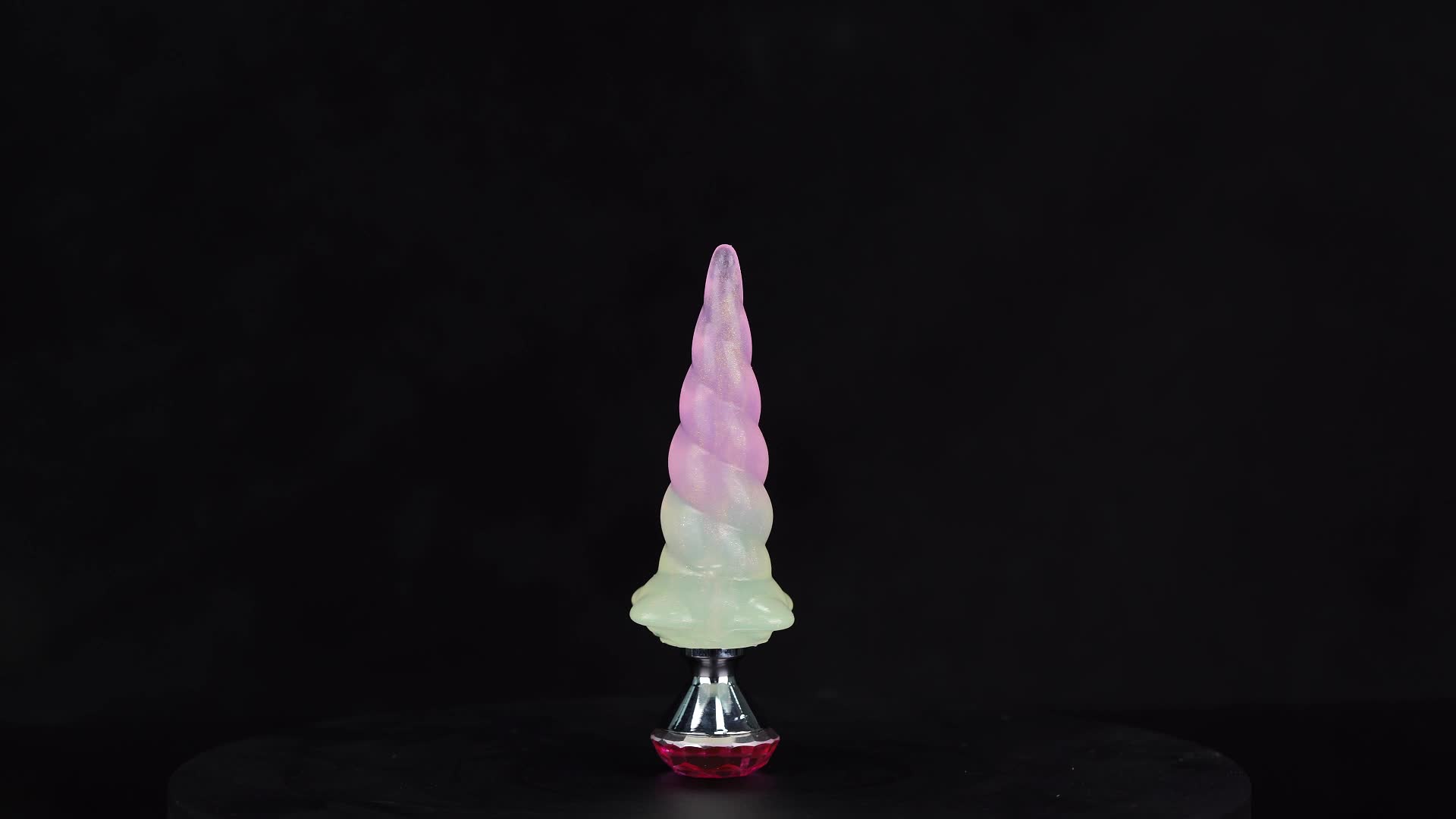 Tuotteen Alien Toys Unicorn - Anaalitappi timantilla esittelyvideo 1